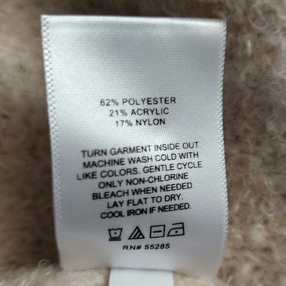 NEW Express Size XS Chunky Cropped Boxy Sweater - Picture 5 of 5